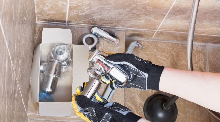 Professional gutter cleaning in Rogers, CT